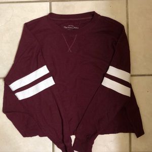 LAST CHANCE! DONATING SOON💫 Soft Maroon Sweater